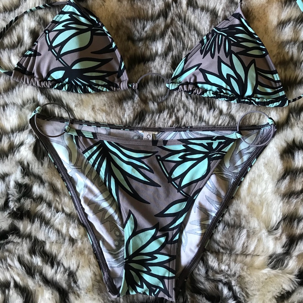 Calvin Klein Tropical print bikini XS - Picture 1 of 5